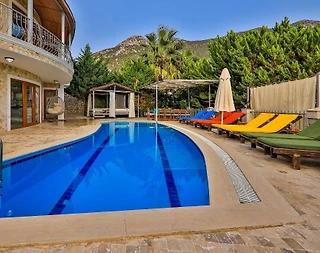 Kaş Kalkan'da Merkezi Konumda, Ortak Havuzlu, Ferah Suit Daire - 1