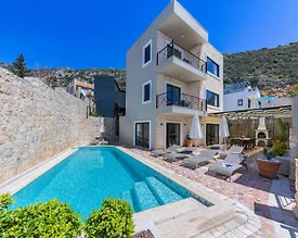 Kaş Kalkan'da Geniş Ailelere Uygun, Özel Havuzlu, Merkezi Villa - 2