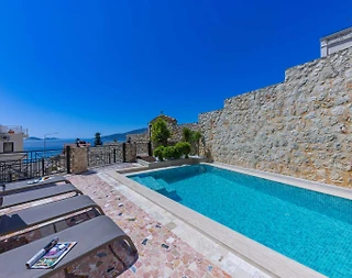 Kaş Kalkan'da Geniş Ailelere Uygun, Özel Havuzlu, Merkezi Villa - 3