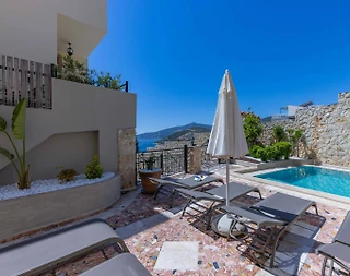 Kaş Kalkan'da Geniş Ailelere Uygun, Özel Havuzlu, Merkezi Villa - 4