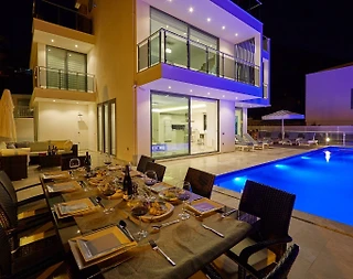 Kaş Kalkan'da Deniz Manzaralı, Özel Havuzlu, Lüks Villa - 4