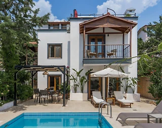 Kaş Kalkan'da Denize Erişilebilir Konumda, Özel Havuzlu, Şık Villa - 4