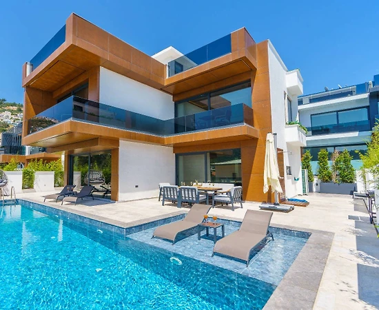 Kaş Kalamar Bölgesinde Deniz Manzaralı, Özel Havuzlu, Lüks Villa - 1