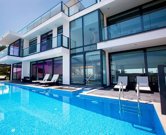 Kaş Kalkan'da Deniz Manzaralı, Özel Havuzlu, 10 Kişilik Villa - 1