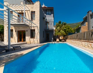 Kalkan Merkez'de Muhteşem Deniz Manzaralı, Özel Havuzlu, Kiralık Villa - 2
