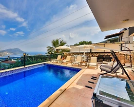 Kaş Kalkan'da Merkeze Yakın Konumda, Özel Havuzlu, 3+1 Villa - 2