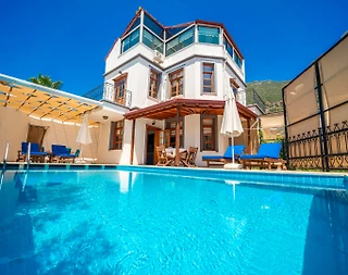 Kaş Kalkan'da Doğayla Baş Başa, Özel Havuzlu, Modern Villa - 1