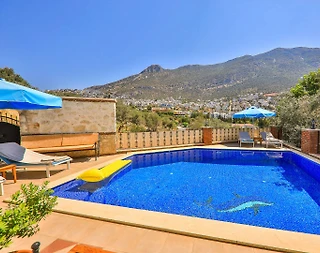 Kaş Kalkan'da Yeşillikler İçerisinde, Özel Havuzlu, Bahçeli, 4+1 Villa - 2