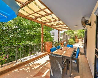 Kaş Kalkan'da Yeşillikler İçerisinde, Özel Havuzlu, Bahçeli, 4+1 Villa - 5