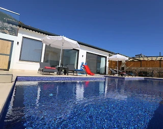 Kalkan Bezirgan'da Deniz Manzaralı, Özel Havuzlu, Balayı Villası - 2