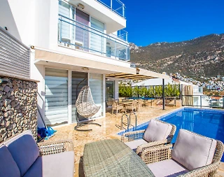 Kaş Kalkan'da Benzersiz Manzaralı, Özel Havuzlu, 6 Kişilik Villa - 2