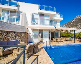 Kaş Kalkan'da Benzersiz Manzaralı, Özel Havuzlu, 6 Kişilik Villa - 3