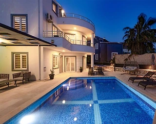 Kaş Kalkan'da Yemyeşil Doğada, Özel Havuzlu, Bahçeli Kiralık Villa - 3