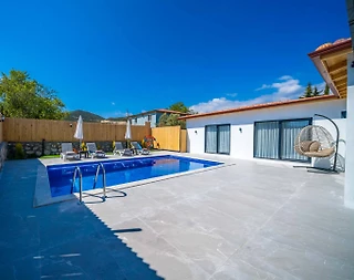 Kaş Üzümlü'de Sessiz Doğada, Özel Havuzlu, Konforlu Villa - 4