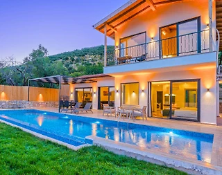 Kaş Sarıbelen'de Çekirdek Ailelere Uygun, Özel Havuzlu, Kiralık Villa - 4