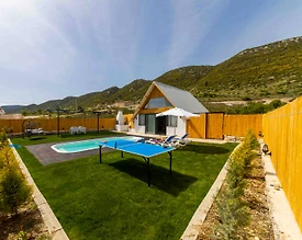 Kalkan Sarıbelen'de Doğa İçerisinde, Özel Havuzlu, Jakuzili Bungalov - 2