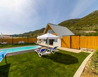 Kalkan Sarıbelen'de Doğa İçerisinde, Özel Havuzlu, Jakuzili Bungalov - 3