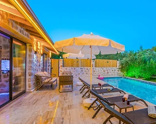 Kaş Sarıbelen'de Yemyeşil Bahçede, Özel Havuzlu, Taş Ev - 4