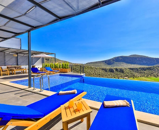 Kaş Bezirgan'da Orman Manzaralı, Saunalı, Kiralık Villa - 1