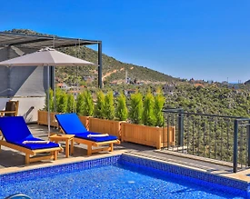 Kaş Bezirgan'da Orman Manzaralı, Saunalı, Kiralık Villa - 3