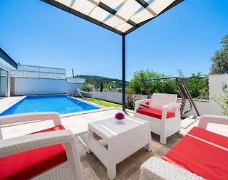 Kaş Üzümlü'de Çekirdek Ailelere Uygun, Kapalı Havuzlu, Ferah Villası - 5