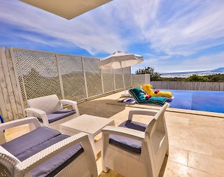 Kaş Üzümlü'de Doğayla Baş Başa, Özel Havuzlu, Şık Villa - 5