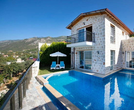 Kaş Üzümlü'de Enfes Doğa'da, Özel Havuzlu, Taş Villa - 1