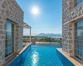 Kaş Üzümlü'de Enfes Doğa'da, Özel Havuzlu, Taş Villa - 3