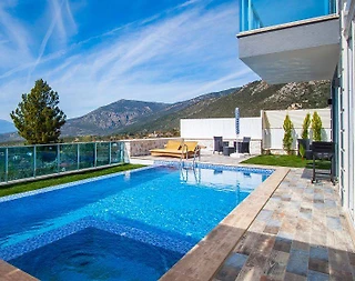 Kaş Üzümlü'de Doğa Manzaralı, Özel Havuzlu, 3+1 Villa - 2