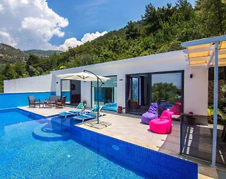 Kaş Üzümlü'de Doğa İle İç İçe, Özel Havuzlu, Balayı Villası - 3