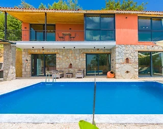Kaş Üzümlü'de Çekirdek Ailelere Uygun, Özel Havuzlu, Modern Villa - 3