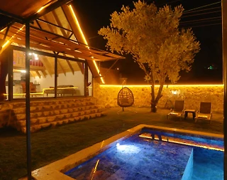 Kaş Üzümlü'de Doğa İçerisinde, Özel Havuzlu, Jakuzili Bungalov - 5