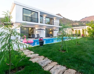 Kaş Üzümlü'de Çekirdek Ailelere Uygun, Özel Havuzlu, Lüks Villa  - 1