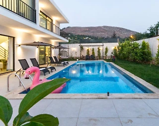 Kaş Üzümlü'de Çekirdek Ailelere Uygun, Özel Havuzlu, Lüks Villa  - 2