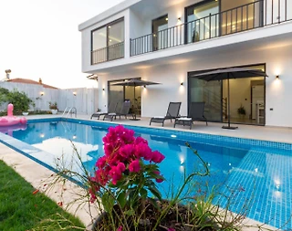 Kaş Üzümlü'de Çekirdek Ailelere Uygun, Özel Havuzlu, Lüks Villa  - 4