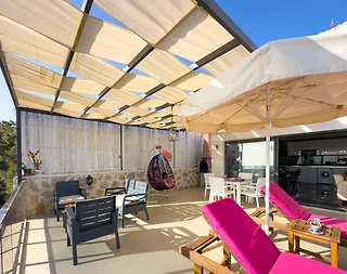 Kalkan Üzümlü'de Doğa Manzaralı, Özel Havuzlu, Konforlu Villa - 3