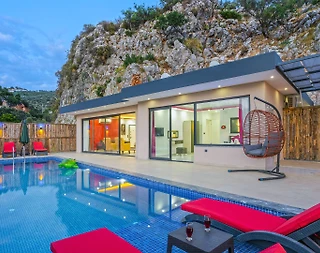 Kaş İslamlar'da Enfes Manzaralı, Özel Havuzlu, Kiralık Villa - 2