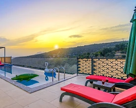 Kaş İslamlar'da Enfes Manzaralı, Özel Havuzlu, Kiralık Villa  - 3