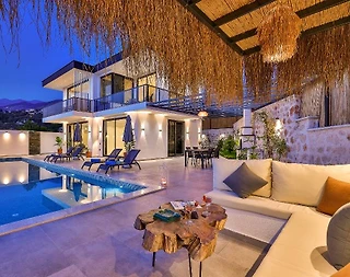Kaş İslamlar'da Muhteşem Doğa Manzaralı, Özel Havuzlu, Lüks Villa - 3