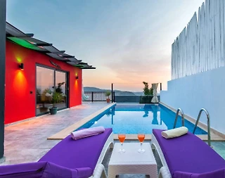 Kalkan Üzümlü'de Nezih Konumda, Özel Havuzlu, Balayı Villası - 3