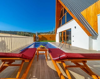 Kaş Üzümlü'de Yeşillikler İçerisinde, Özel Havuzlu, Lüks Bungalov - 2