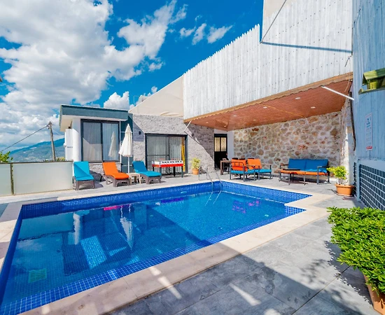 Kaş Yeşilköy'de Huzurlu Doğada, Özel Havuzlu, Balayı Villası - 1