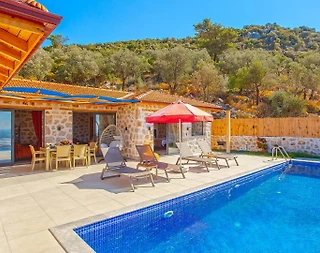 Kalkan yeşilköy' de deniz manzaralı konforlu villadır. - 2