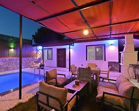 Kaş İkizce'de Sakin Konumda, Özel Havuzlu, Balayı Villası - 2