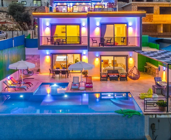 Kaş Yeşilköy'de Eşsiz Doğada, Özel Havuzlu, Jakuzili, Kiralık Villa - 1