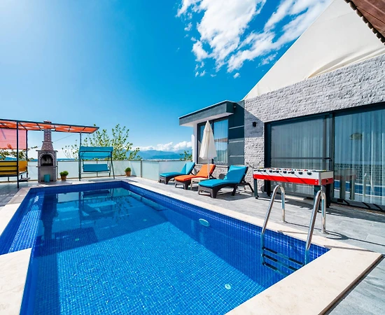 Kaş Yeşilköy'de Balayı Çiftlerine Uygun, Özel Havuzlu, Kiralık Villa - 1