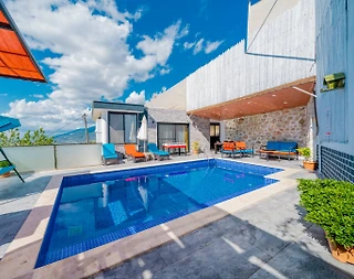 Kaş Yeşilköy'de Balayı Çiftlerine Uygun, Özel Havuzlu, Şık Villa - 2