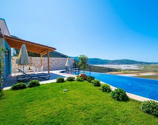 Kaş Yeşilköy'de Doğa İle İç İçe, Özel Havuzlu, Saunalı, Kiralık Villa - 5