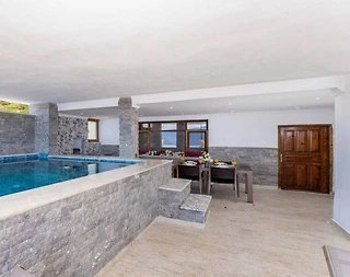 Kaş Bezirgan'da 4 Kişi Kapasiteli, Özel Havuzlu, Ferah Suit - 3