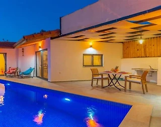 Kaş Bezirgan'da Balayı Çiftlerine Uygun, Özel Havuzlu, Romantik Villa - 1